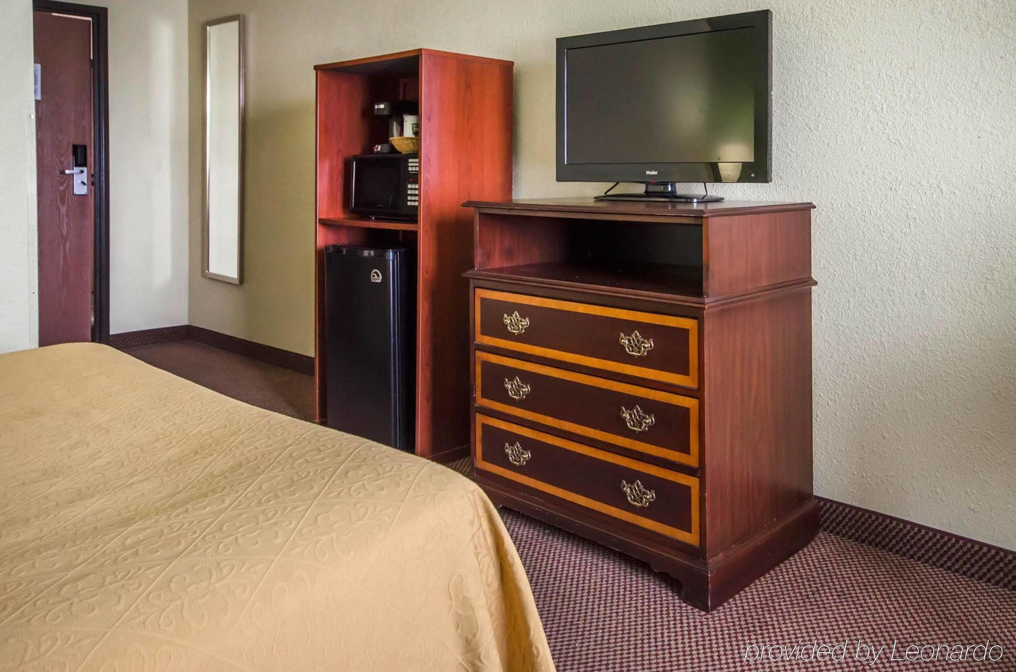 Quality Inn East Evansville Esterno foto