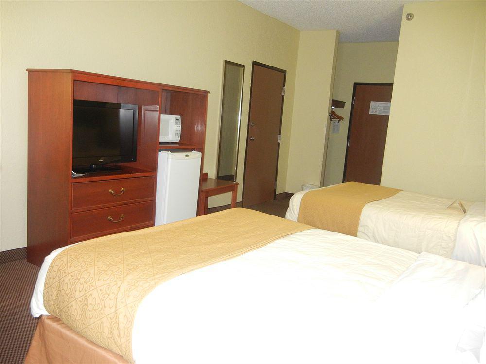 Quality Inn East Evansville Esterno foto