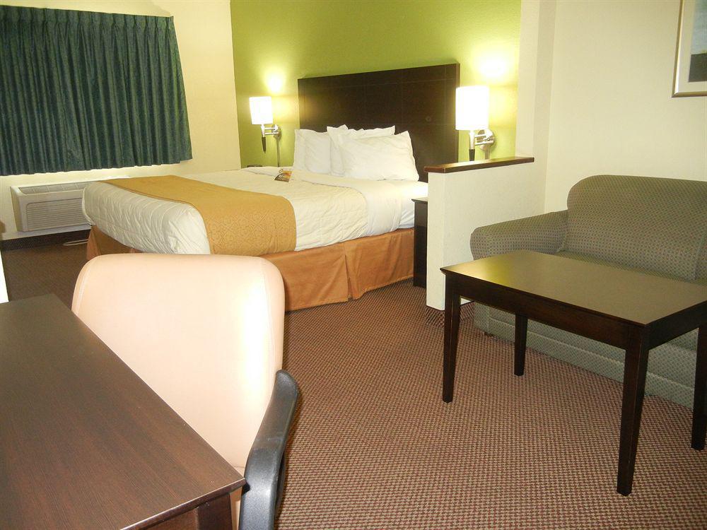 Quality Inn East Evansville Esterno foto